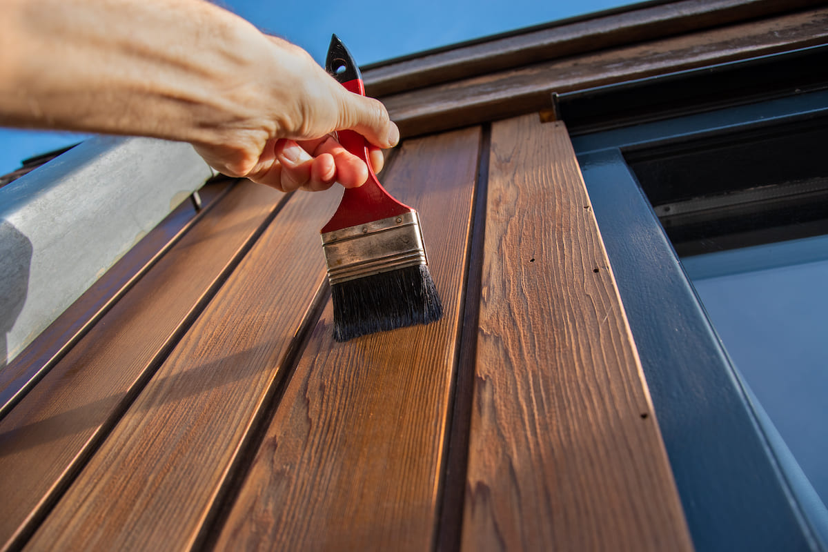 Travaux de peinture sur boiseries et menuiseries